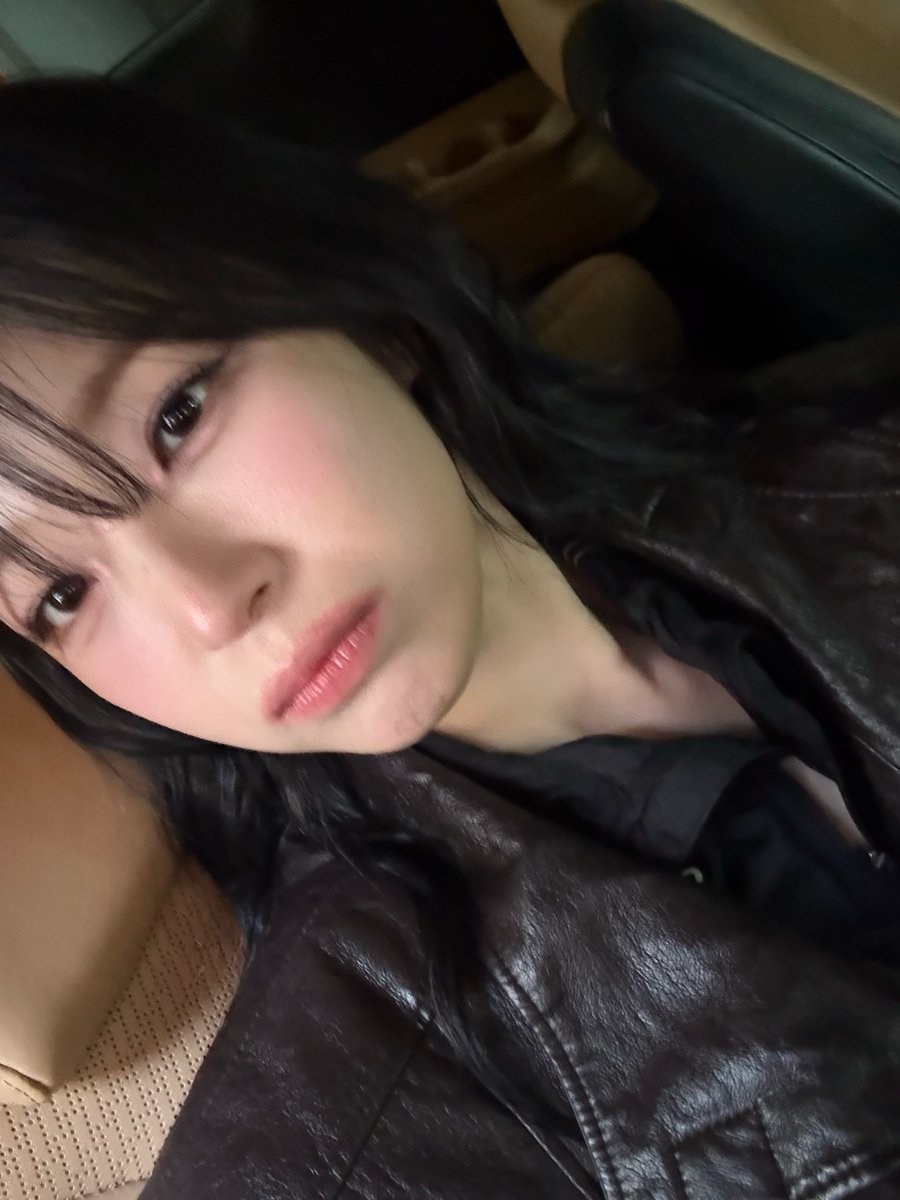 51417s's tweet photo. 260320 #백지헌 #지헌 프롬 https://t.co/xyA1SuzDZ2