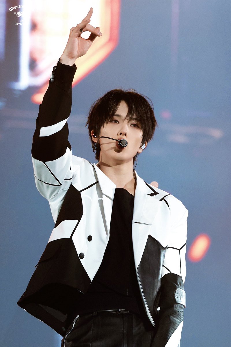 Chestnut025 tweet media