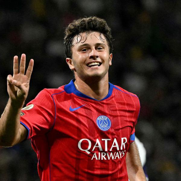 ParisTeam tweet media