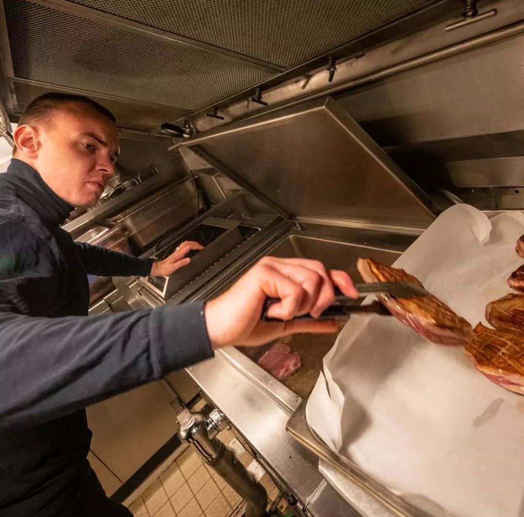 Tom Antonov tweet media