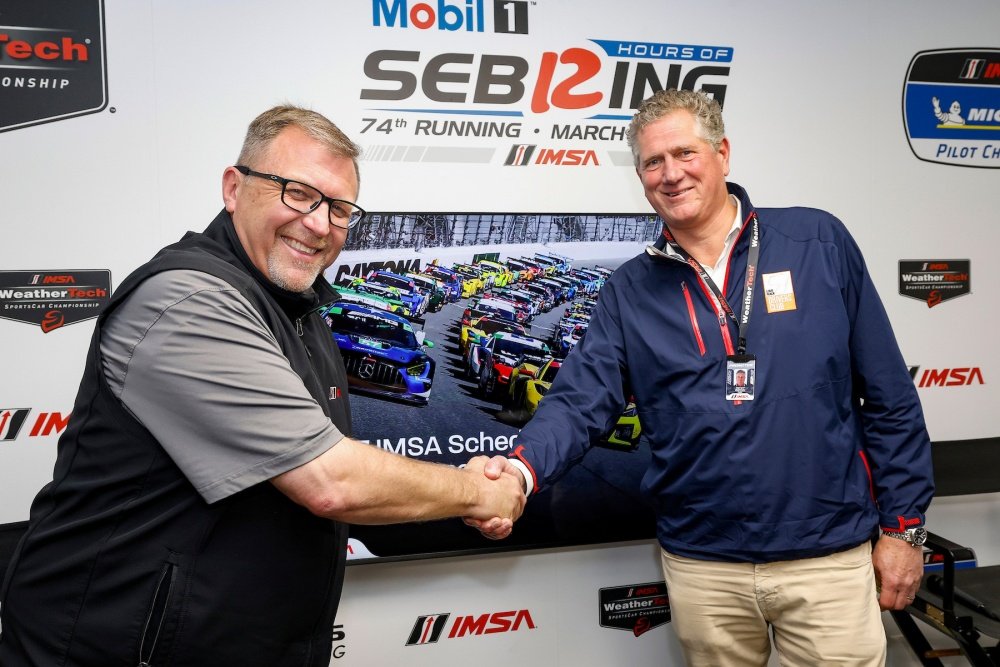 Dailysportscar News tweet media