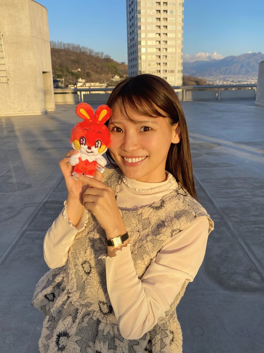 cg_emi's tweet photo. おしらせ🌸
番組でお伝えしましたが
3月いっぱいで山梨放送を卒業します✨
7年間、テレビ・ラジオをとおして
た���さんの方に支えていただき
感謝の気持ちでいっぱいです。
本当にありがとうございました。
退社���伴い、「山梨スピリッツ」「豊かさ共創やまなし」「水曜キックス」は卒業になります... https://t.co/NGGXK8dvUD