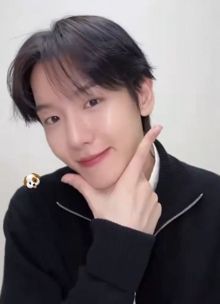 봄 tweet media