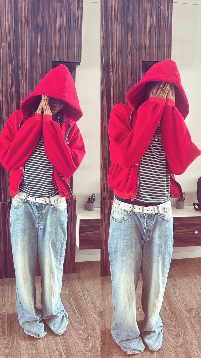 margielastears tweet media