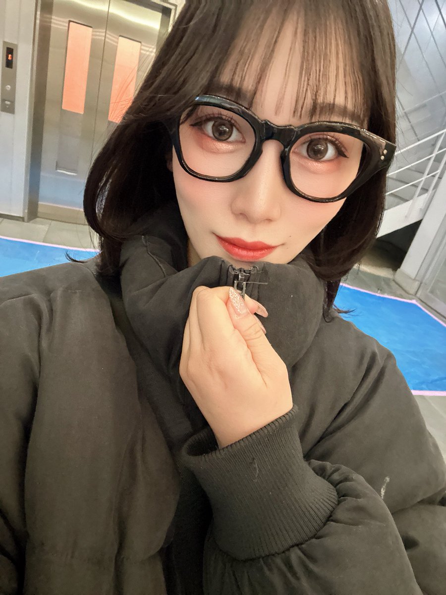 Hilite1222's tweet photo. 髪切って
餃子食って🥟
久々の🍬💖 https://t.co/VYNsNlxBUD