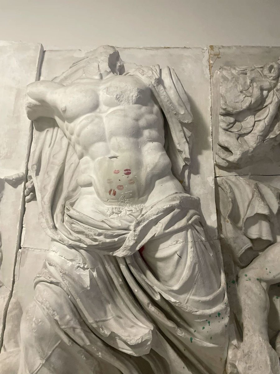 PmAmTraveller tweet media