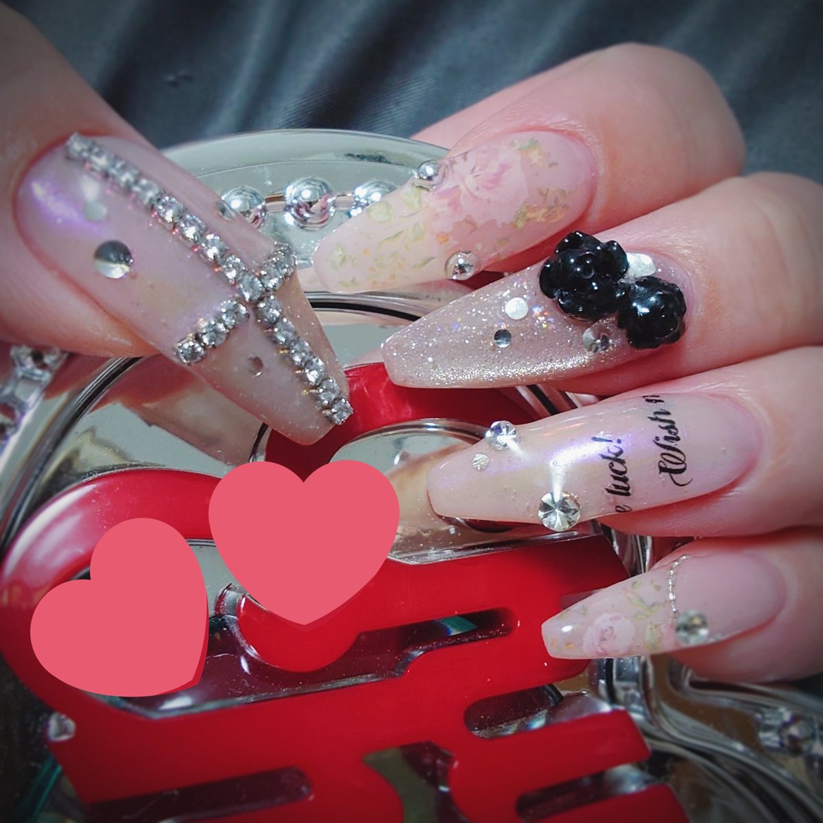 774.(式) tweet media