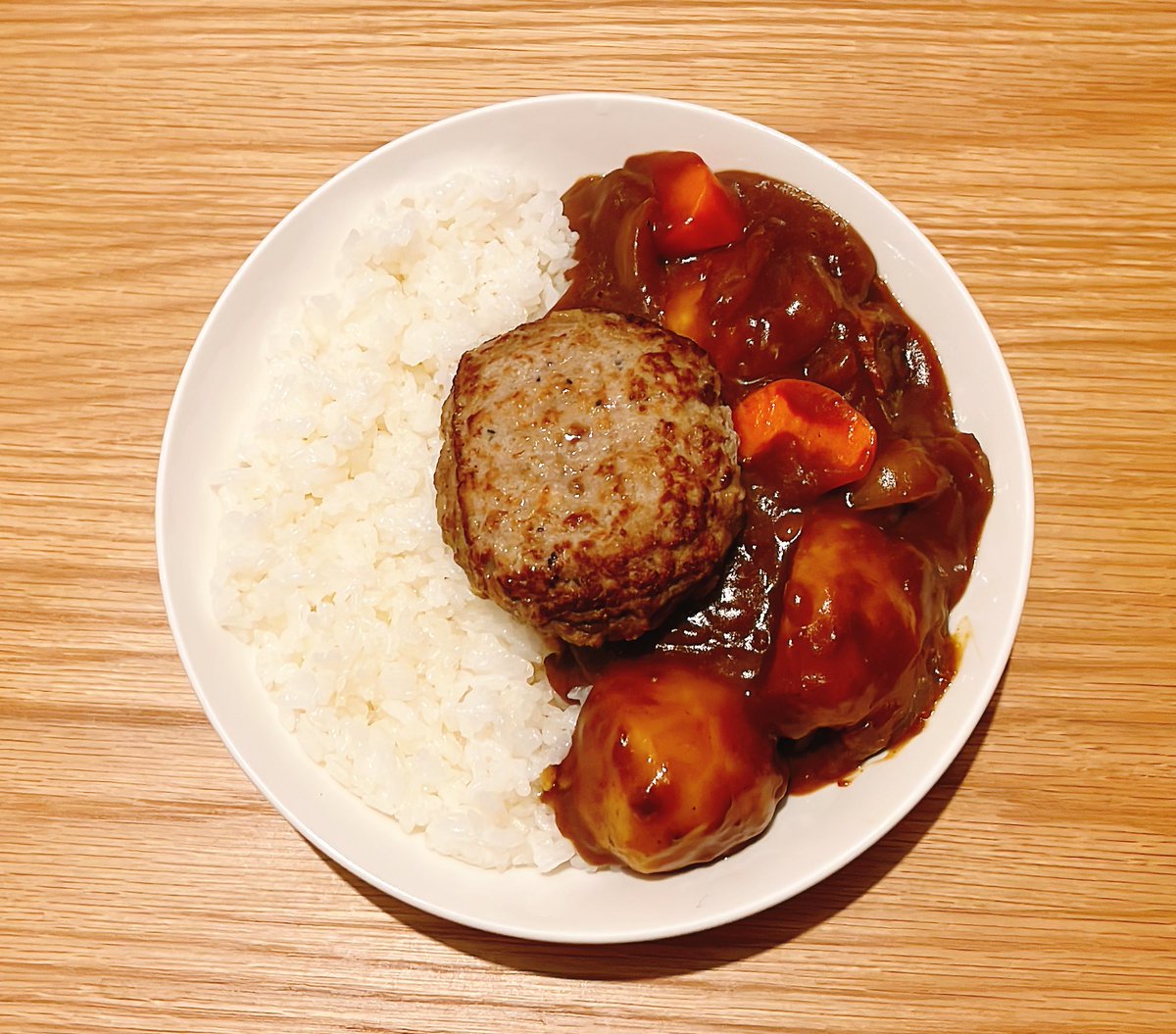 とらまる tweet media