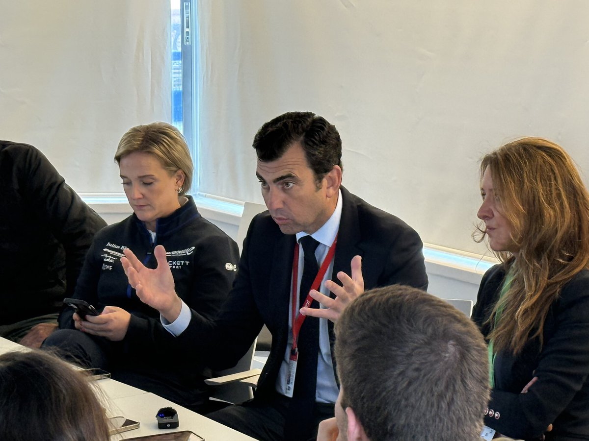 Ekaitz Gil F1 🏁 tweet media