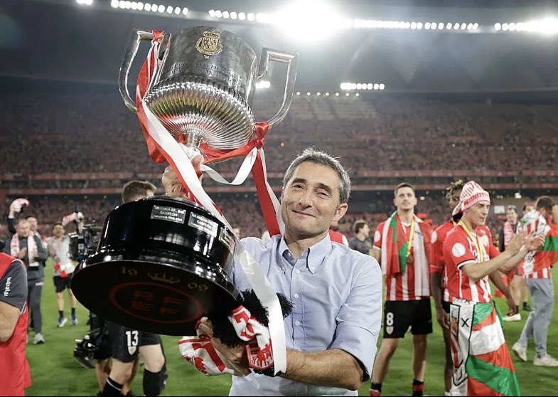 Eskerrik asko por todo lo que nos has dado y por hacernos soñar tanto ❤️🤍eres una fucking legend del Athletic ❤️🤍