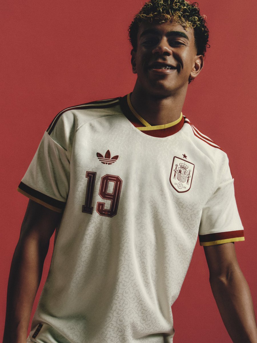 adidasbrasil's tweet photo. O traje para a @FIFAWorldCup está completo! 😮‍💨

As novas camisas 2 para o Mundial já estão disponíveis em https://t.co/0oHOtpbiTz e também via adidas app.

#adidasFootball #FIFAWORLDCUP https://t.co/S9L0IgjDFz