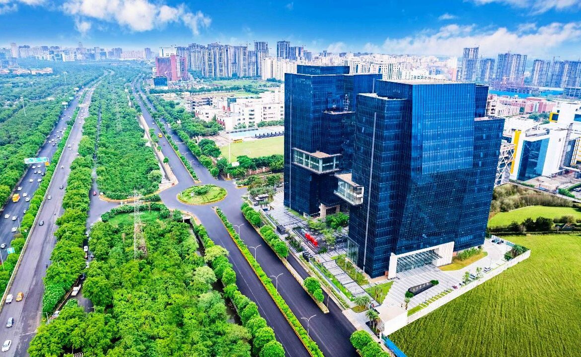 Noida_Updates tweet media