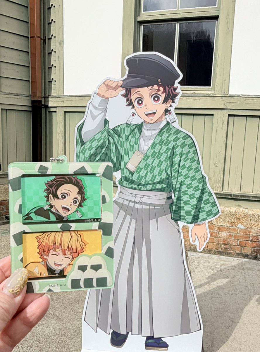 どどめ tweet media