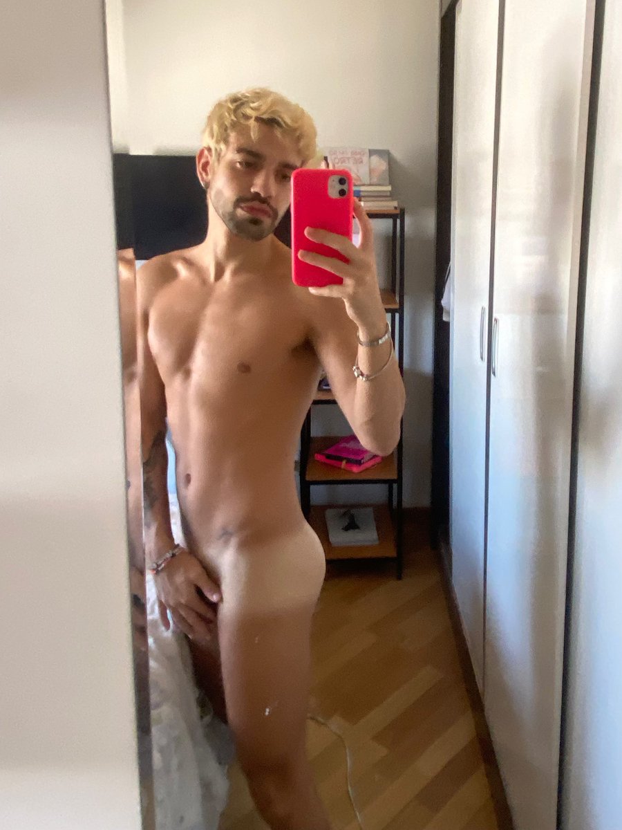 MORAES 🍑 tweet media