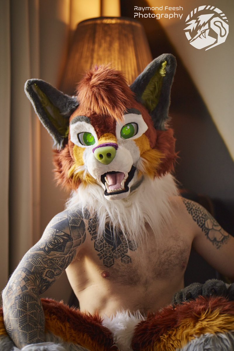 Hey - how’s it going? 

#FursuitFriday 📸 <a href="/raymondfeesh/">Raymond Feesh</a>