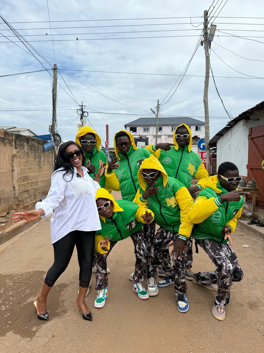 nana aba tweet media