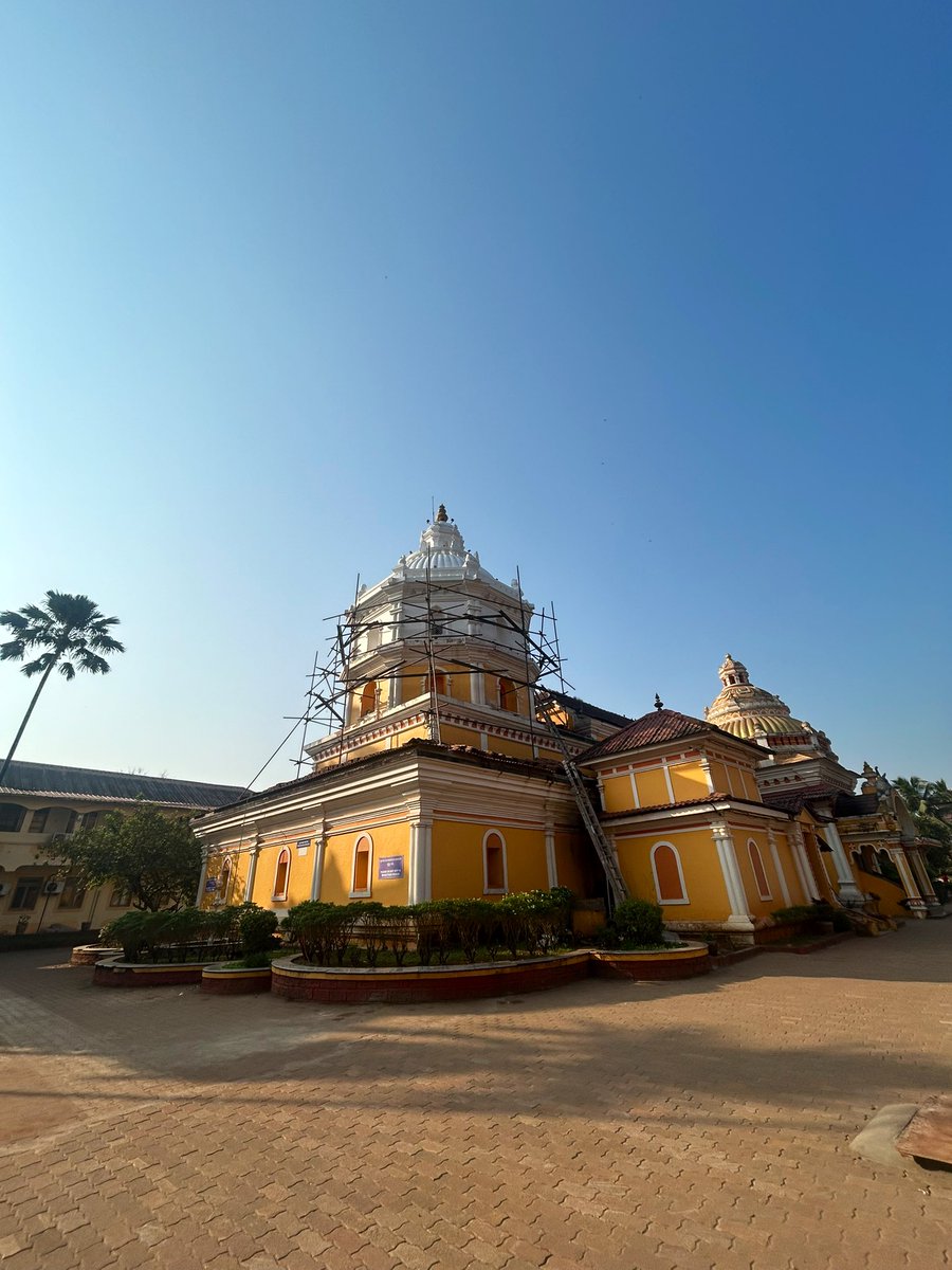 Himalaytrekker's tweet photo. Beauty of Shri Mahalakshmi Temple Goa ❤️
Jagadamba Udayostu 🪷
#TemplesOfGoa #Goa #theme_pic_India_templeheritage https://t.co/VIzSXRRmUQ