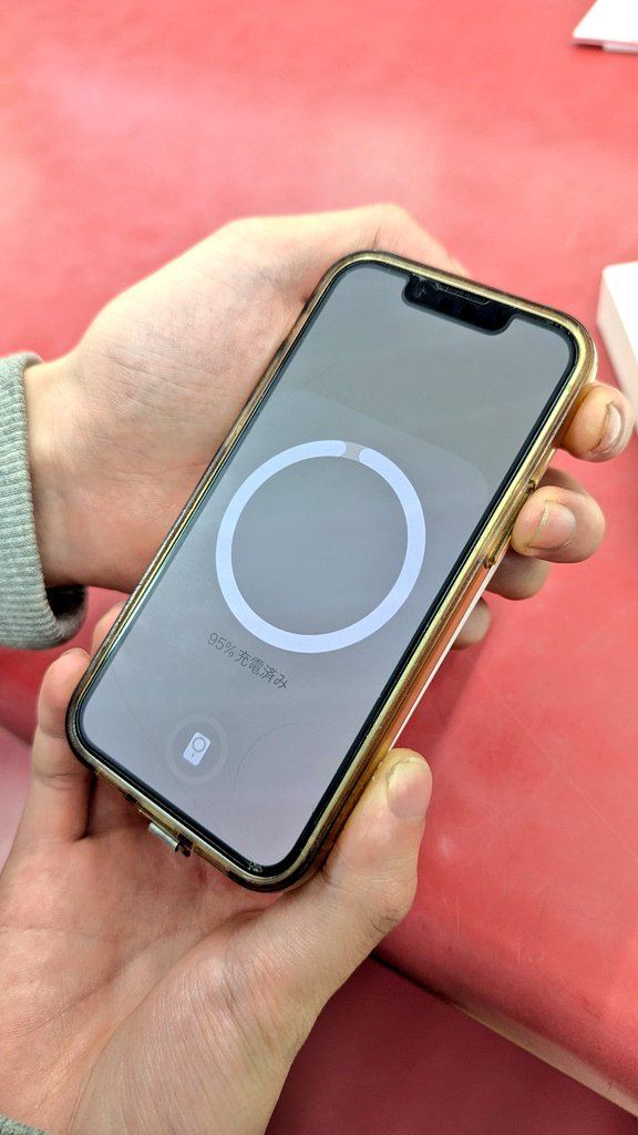 ponnkichike's tweet image. ＃中古品 ＃iPhone  ＃MagSafe
＃バッテリーパック
息子がこんなモノを買いました😁
コレはなかなか良いですね～👍
＃ハードオフ奈良橿原店
＃ハードオフファミリー