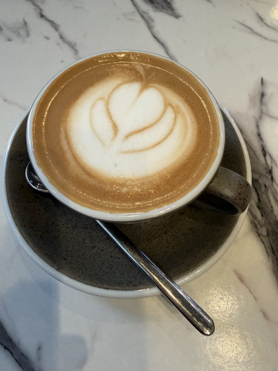 크로와상 tweet media