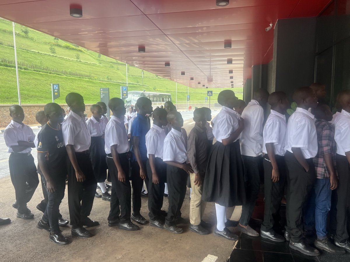 𝗦𝗧.𝗔𝗡𝗗𝗥𝗘𝗔 𝗞𝗔𝗔𝗛𝗪𝗔'𝗦 𝗖𝗢𝗟𝗟𝗘𝗚𝗘 tweet media