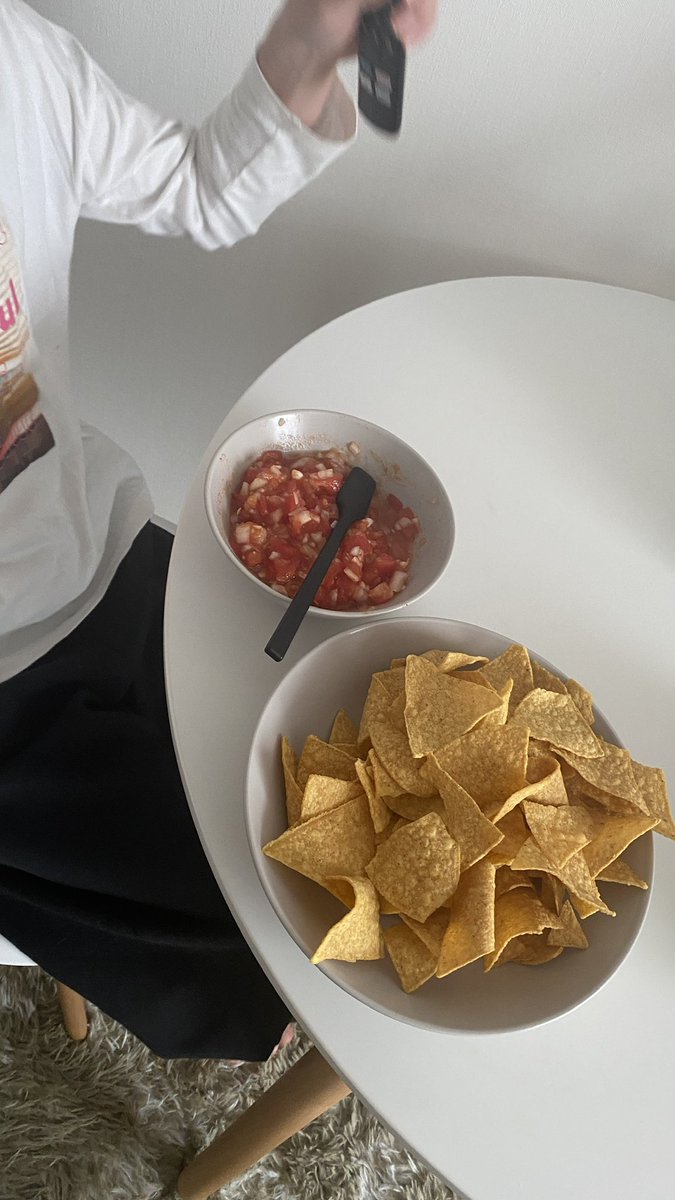 ねむ子 tweet media