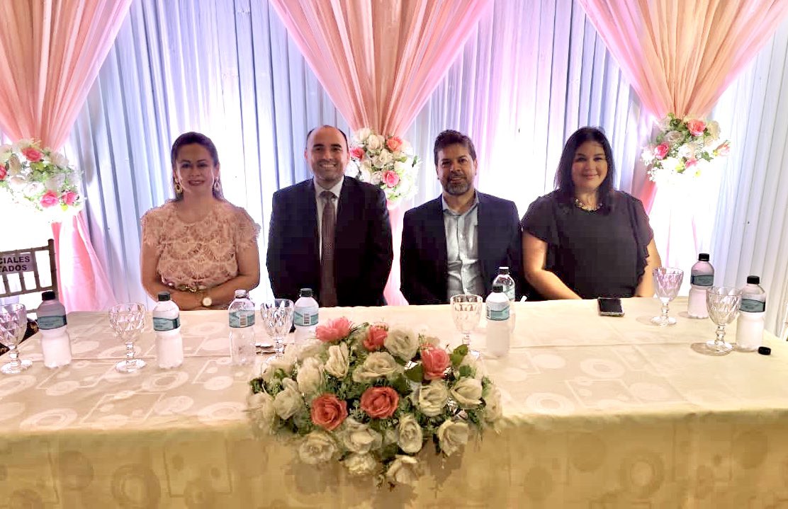 JorgeBogarinPY's tweet image. Anoche participamos de un grato encuentro con las colegas de Santaní, para celebrar la fundación de la Asociación de Abogadas de San Estanislao “Iuris Fem”. 

Muchas felicidades Gloria Alvarenga, Presidenta de la agremiación y a todos los miembros del Consejo Directivo.

#ENM