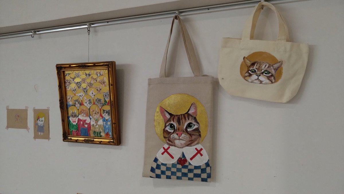 Museum_Kurihara's tweet photo. Anything Goes！
日曜日まで栗原大輔のニャコン展と、kokia展開催中。ご来場のお子
様用に駄菓子の舟盛り開催中。無料。

吉祥寺 ギャラリー永谷
2026.3.20.〜22.  10:30〜18:00
栗原大輔在廊時間は14:00〜17:00
入場無料

#吉祥寺 #ギャラリー永谷 #kokia #ニャコン展 #栗原大輔精密画美術館 https://t.co/GWrfU6tSMK