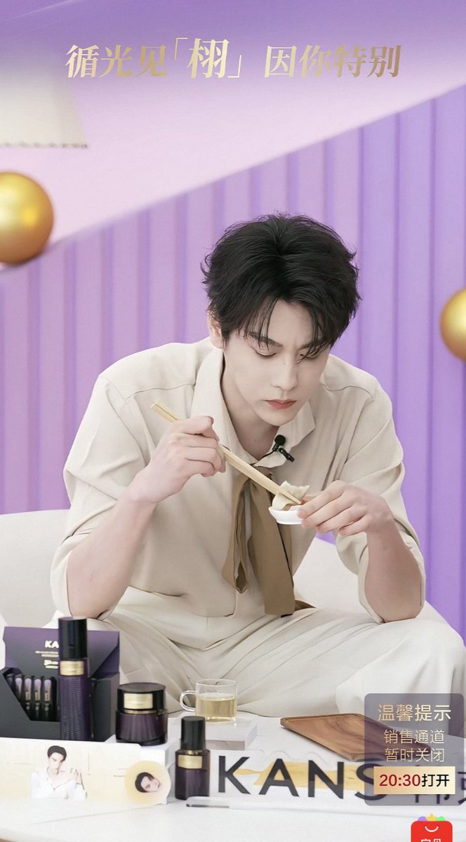 CutedayApril's tweet photo. เป็นคนกินเกี๊ยวที่เท่ที่สุดดด

#TianXuning #เถียนสวี่หนิง #田栩宁 https://t.co/YoUxu9G8Oy