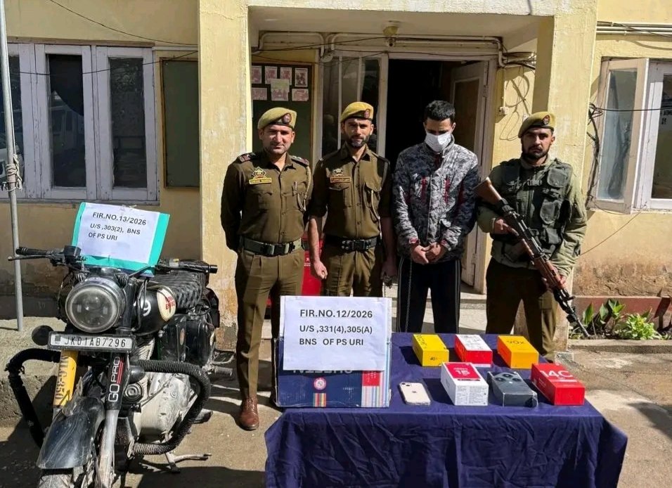 RisingKashmir's tweet image. #Police crack two #theft cases in #Uri; Accused arrested

@BaramullaPolice
@JmuKmrPolice
 risingkashmir.com/police-crack-t…