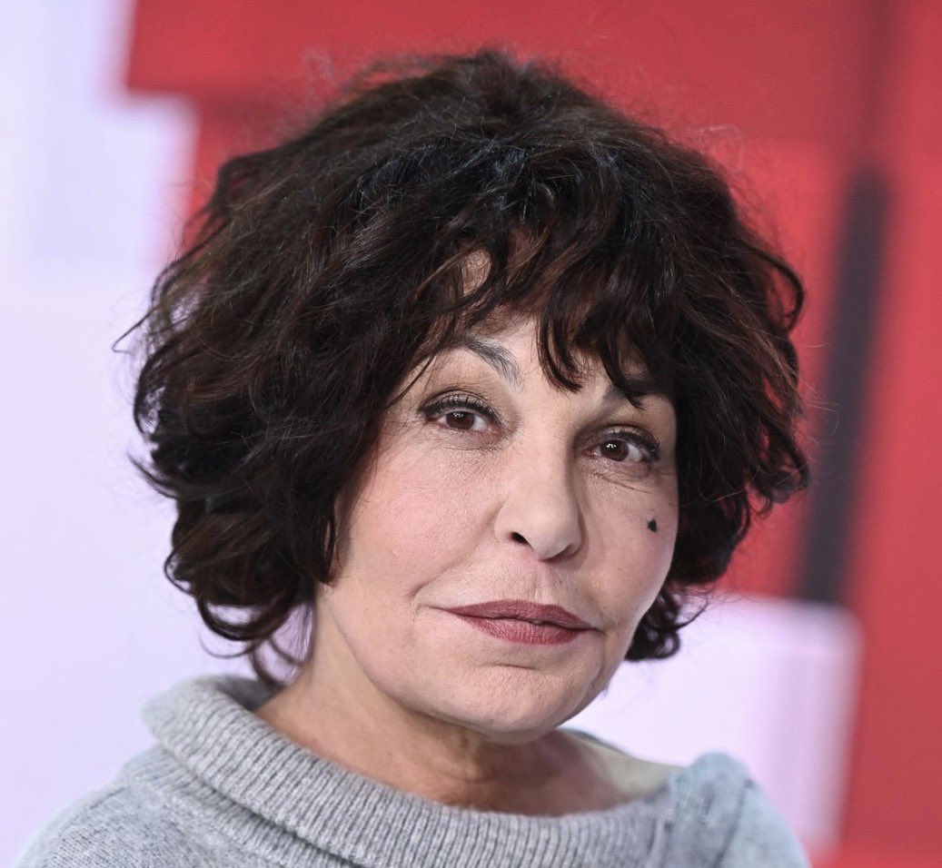 GOSSIP ROOM tweet media