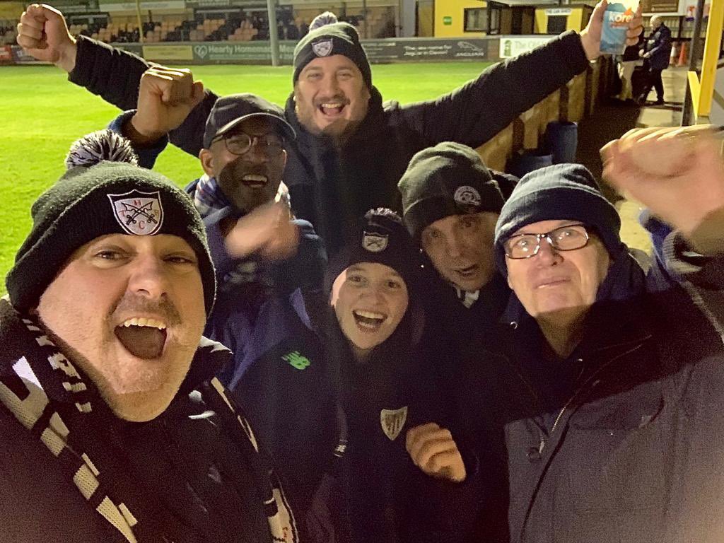RadioactiveDogs's tweet photo. @hanwelltownfc https://t.co/Tn3p677aPC