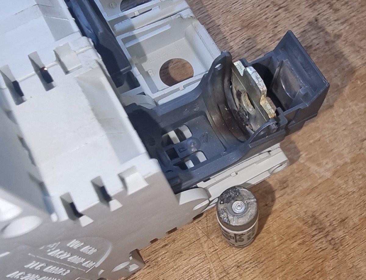 Ixigami⚙️Maschinen-Vtuber⚙️@Dokomi 26 tweet media