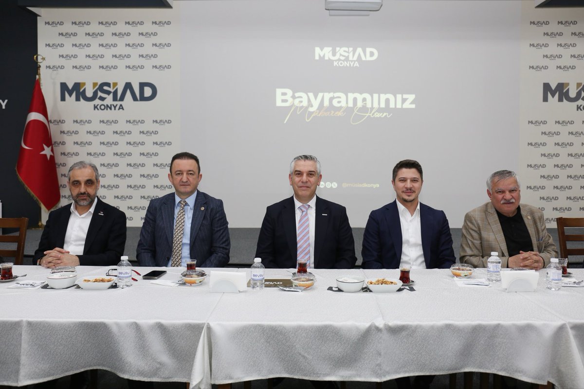 MUSIADKonya's tweet photo. Ramazan Bayramı dolayısıyla gerçekleştirdiğimiz geleneksel bayramlaşma programımızı; Konya Milletvekillerimiz Sn. Selman Özboyacı, Sn. Latif Selvi, Sn. Mustafa Hakan Özer, Sn. Barış Bektaş, MÜSİAD Konya Önceki Dönem Başkanlarımız, Konya Ticaret Odası, Konya Sanayi Odası, Konya Ticaret Borsası, Oda ve STK temsilcileri, Kurum Müdürleri, Yönetim Kurulu Üyelerimiz, MÜSİAD ve Genç MÜSİAD üyelerimizin yoğun katılımıyla gerçekleştirdik.

Birlik ve beraberliğimizin pekiştiği bu anlamlı programda bizlerle olan tüm misafirlerimize teşekkür ediyor, Ramazan Bayramı’nın ülkemize, milletimize ve İslam âlemine hayırlar getirmesini temenni ediyoruz.

@ozboyaciselman @latifselvi42 @mhakanozer @bektasbaris @Konyato @KonyaSanayiOdas @Konyatb @HasanAngiHA @okkafaruk @KagniciHilmi @AslanKorkmaz42 @OsmanUlular