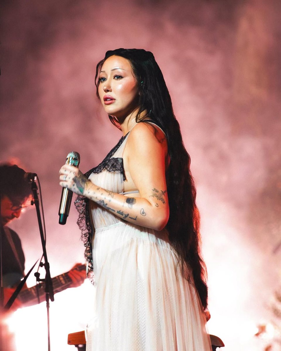 Noah Cyrus Updates tweet media