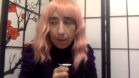 courtney tweet media