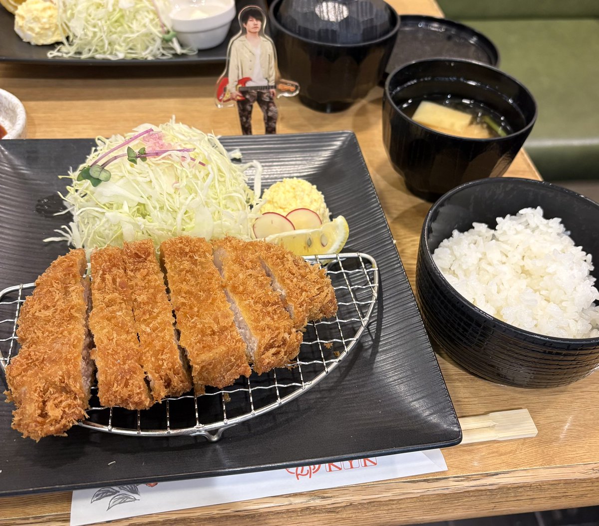 buthishima's tweet image. 本日はfm802 HIT THE ROADの公開生放送を観てきました！
生放送は初めてでまたライブとは違う緊張感で良かった！
ハプニングの後も山内さんはすごい！
終わった後はKYKで打ち上げしました❗️

#fm802
#HIT THE ROAD
#山内総一郎