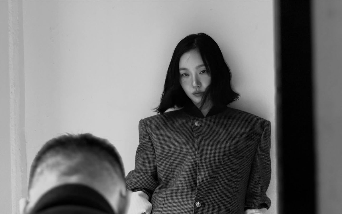 ᴅᴀʏ tweet media