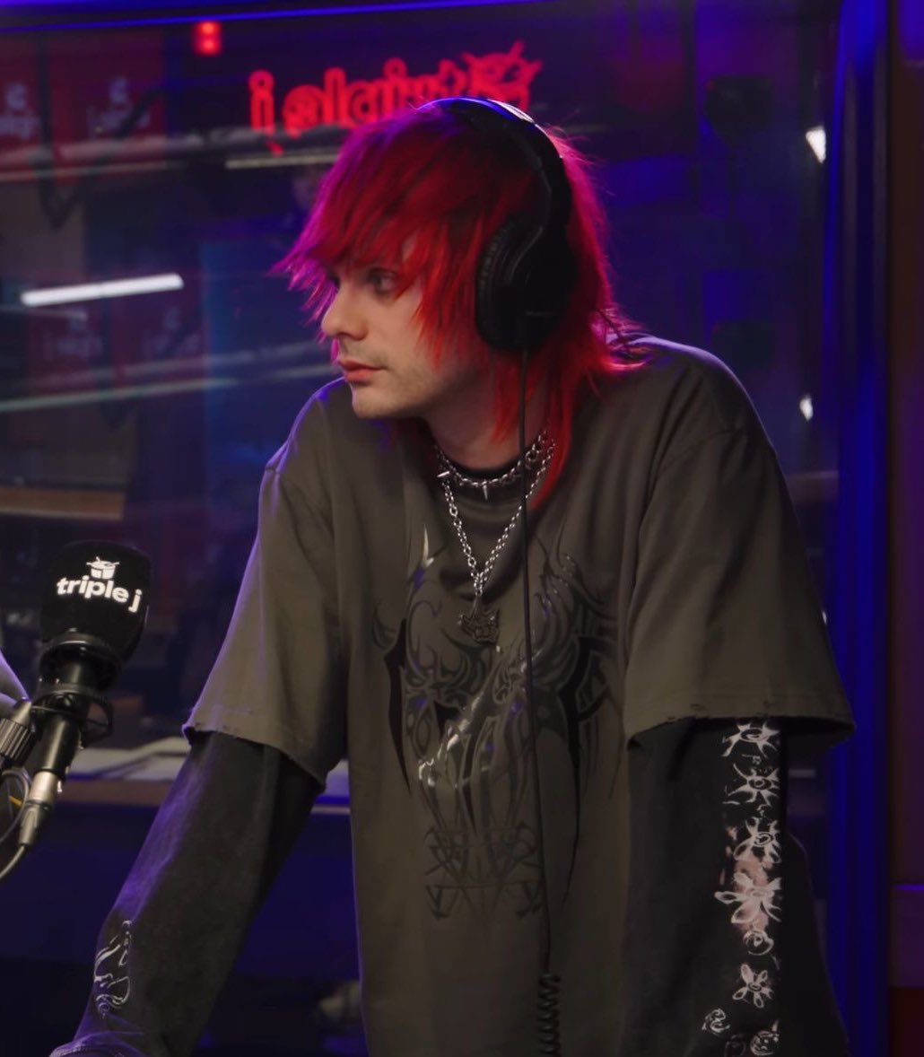 yapping5sos tweet media