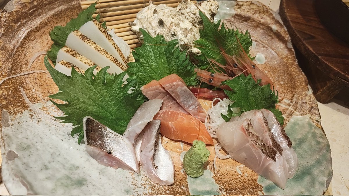 友達の誘いでいい居酒屋行った
高いでしゅ