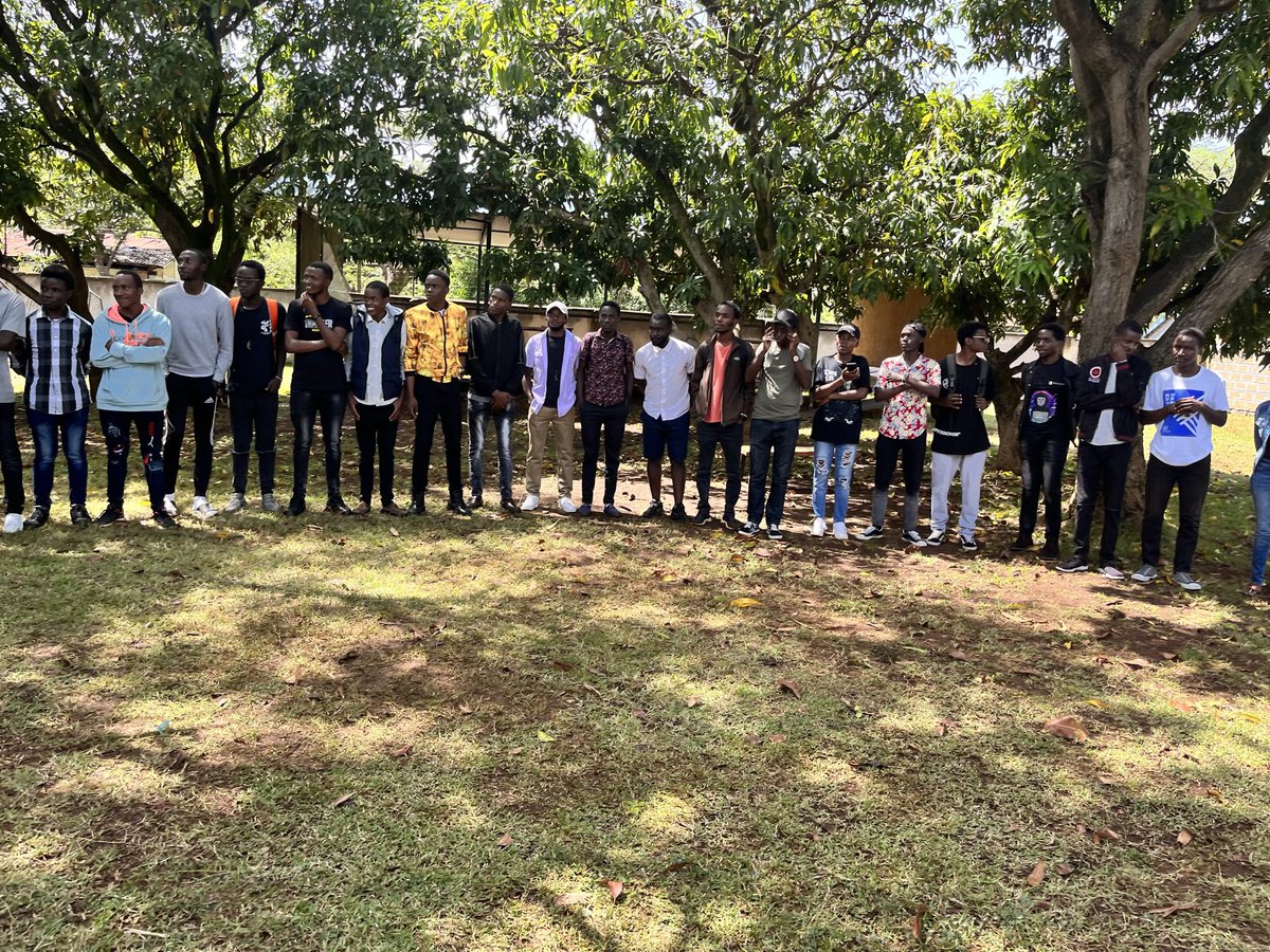 Flutter Kisumu💙 tweet media