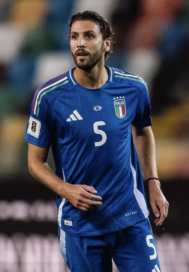 LineaJuve24 tweet media