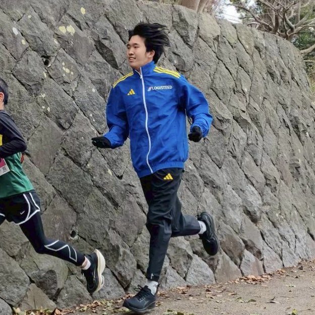 ishizuka_haruto's tweet photo. 【引退のご報告】
明日のSpring Trial in Waseda 1500mをもって競技を引退することにしました。

大学院との両立に挑戦させてくれたロジスティードには感謝でいっぱいです。

今まで応援してくださった皆様、本当にありがとうございました🙇‍♂️

明日は悔いのないように走り抜きます！ https://t.co/ZgYGeWopSr