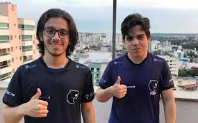 ivdmaluco's tweet photo. Hj eh dia de Treino nos Freerolls do @Pokerstars e nas mese evolutiva

Counter Strike pra aquecer pro jogo da @FURIA que vamo assistir na @mad_housetv no @polexoficial ou no @Gaules ou no @bida ou onde vc escolher.

#DIADEFURIA  

.
LIVE ON na kick ✅
https://t.co/NV2G7aOxvU https://t.co/ffbE4jM2GZ