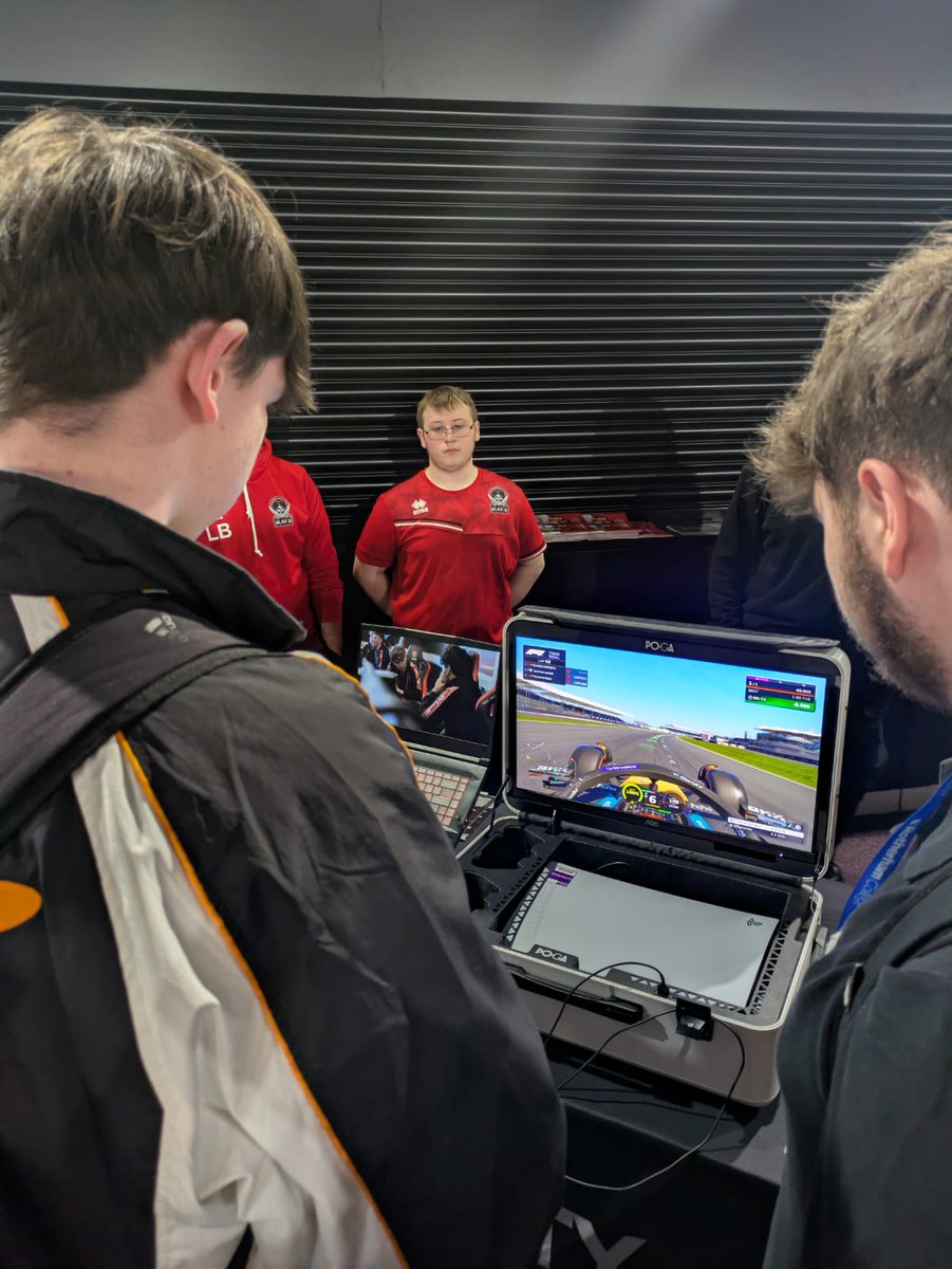 Rotherham College tweet media