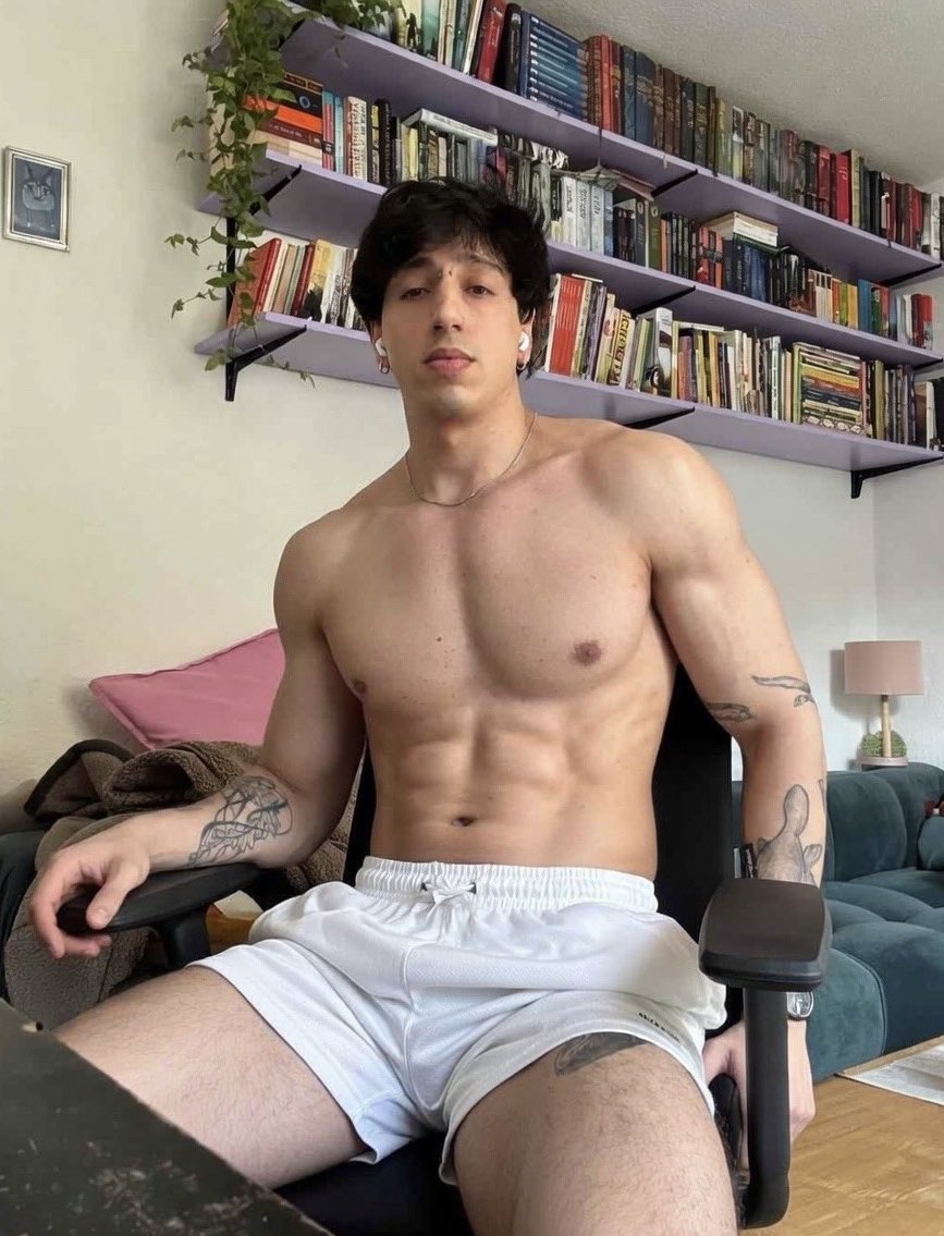 ᴘʟʟᴀᴢᴇʀ ⚡️ tweet media