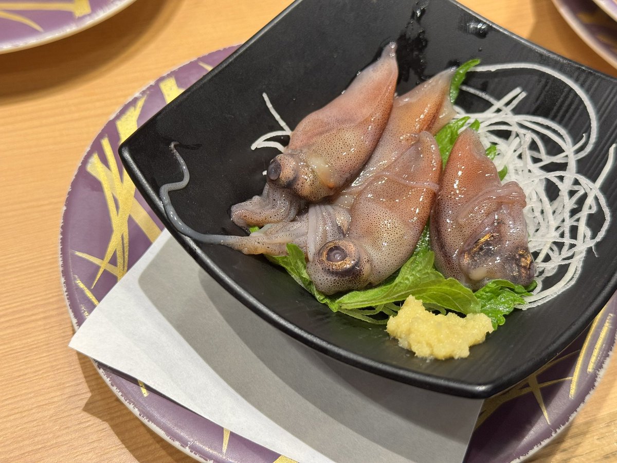 may_i_5's tweet photo. 生ホタルイカ🦑
#お寿司
#魚屋路 https://t.co/VJv08No0OD
