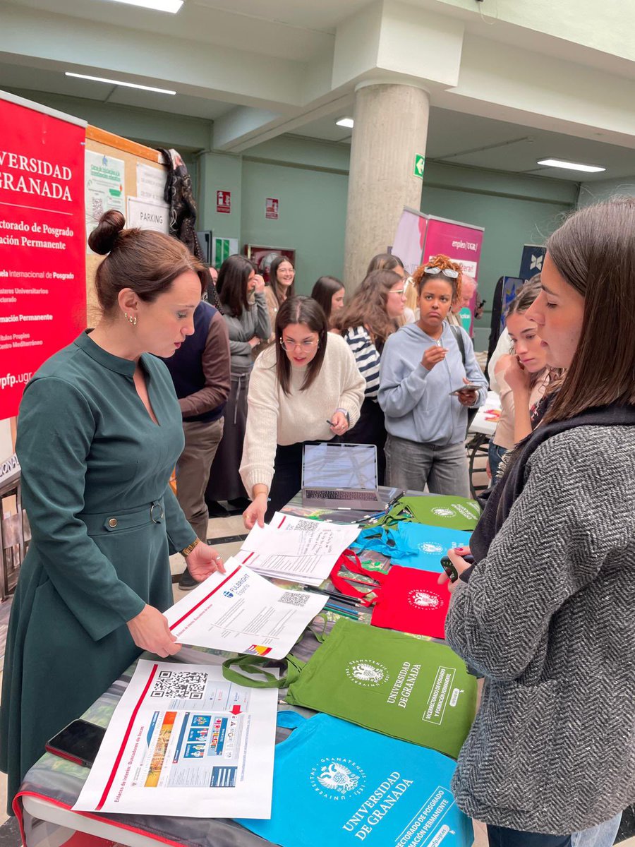 Facultad Ciencias de la Educación UGR tweet media