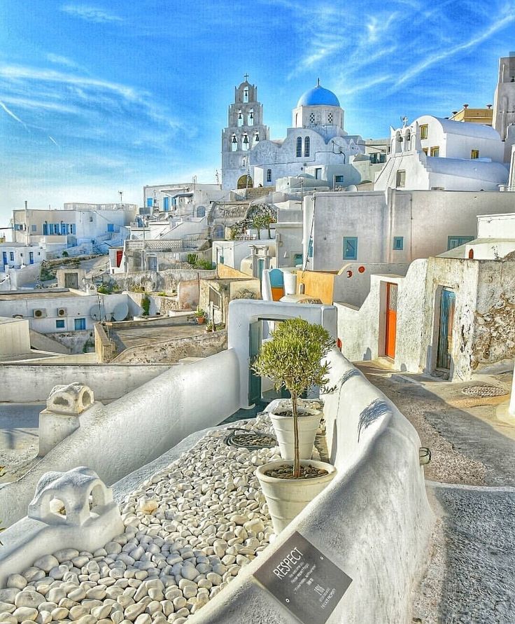 Bitta Santorini Greece tweet media