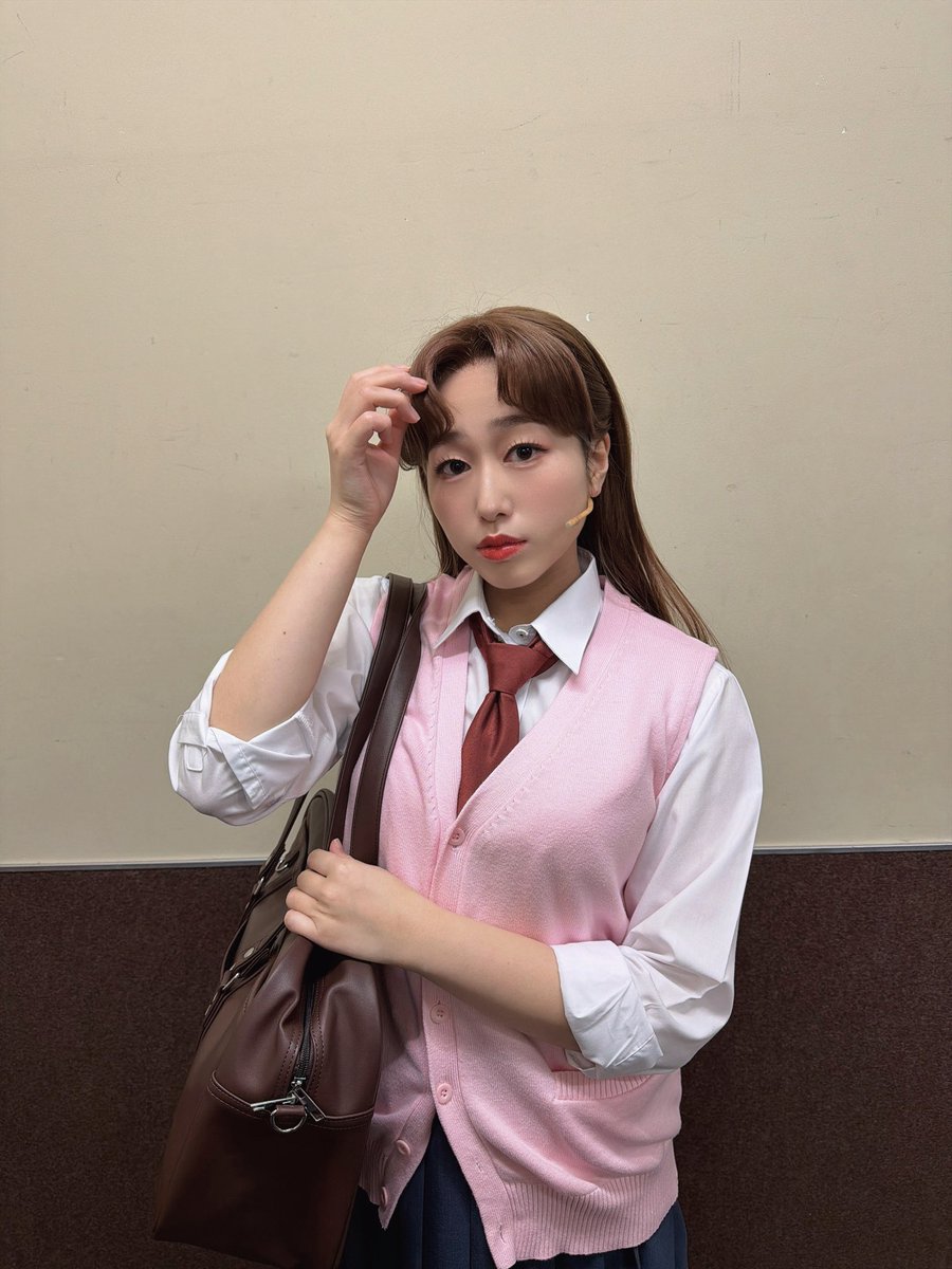 cocohayashi515's tweet photo. ミュージカル『スキップとローファー』
大阪公演初日、ありがとうございました！✨️

ミカと過ごす一瞬一瞬を大切に、
大阪でも丁寧にお届けします！！

#スキミュ
#スキロー https://t.co/rx9uNbv8Gk