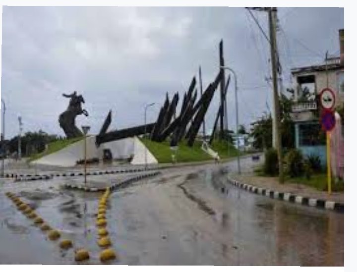 Llueve en Santiago. 🌧️🥃En la Ronera, el Ron Ligero Cubano reposa. En la copa, se disfruta.
Días de lluvia santiaguera, días de trago suave y alma cubana. 🇨🇺
#SantiagoDeCuba. #UnidosXCubaRon